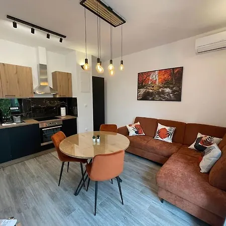 La2 Luxury Near Bacvice Apartment *